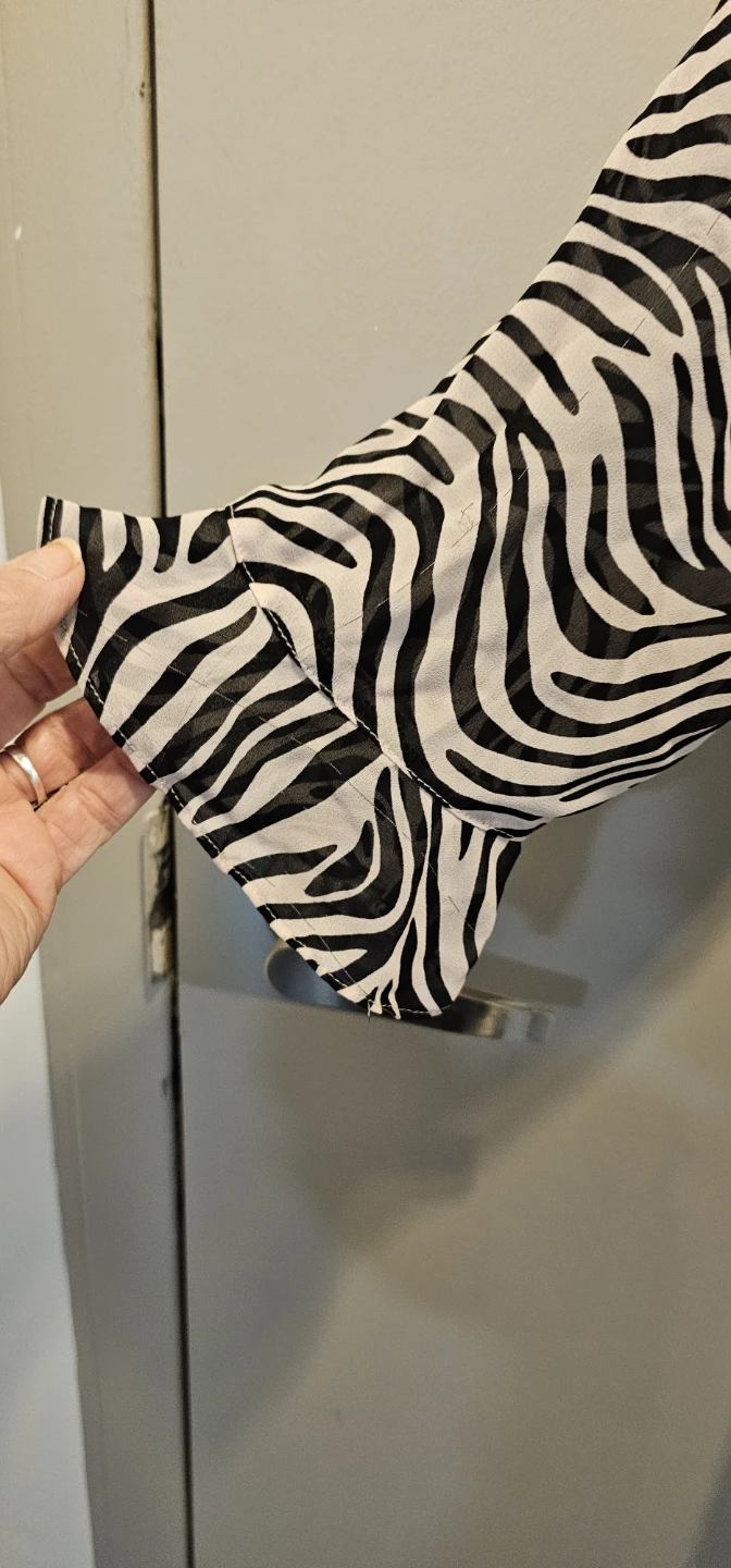 Zebra Print Tie-Front Blouse - photo 4