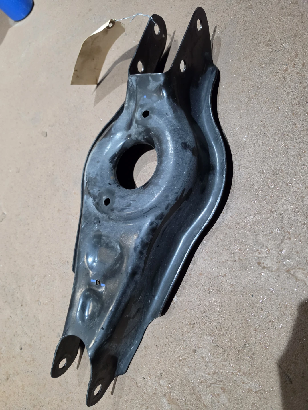 2022 Tesla model 3 Tesla Control Arm 1044451-00-F - photo 2