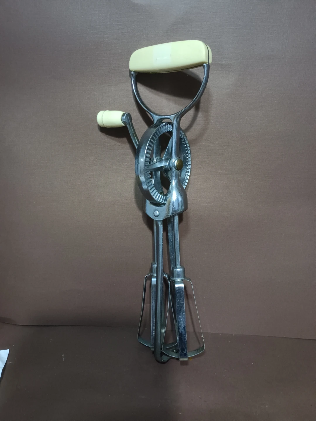 Vintage Hand Crank Egg Beater