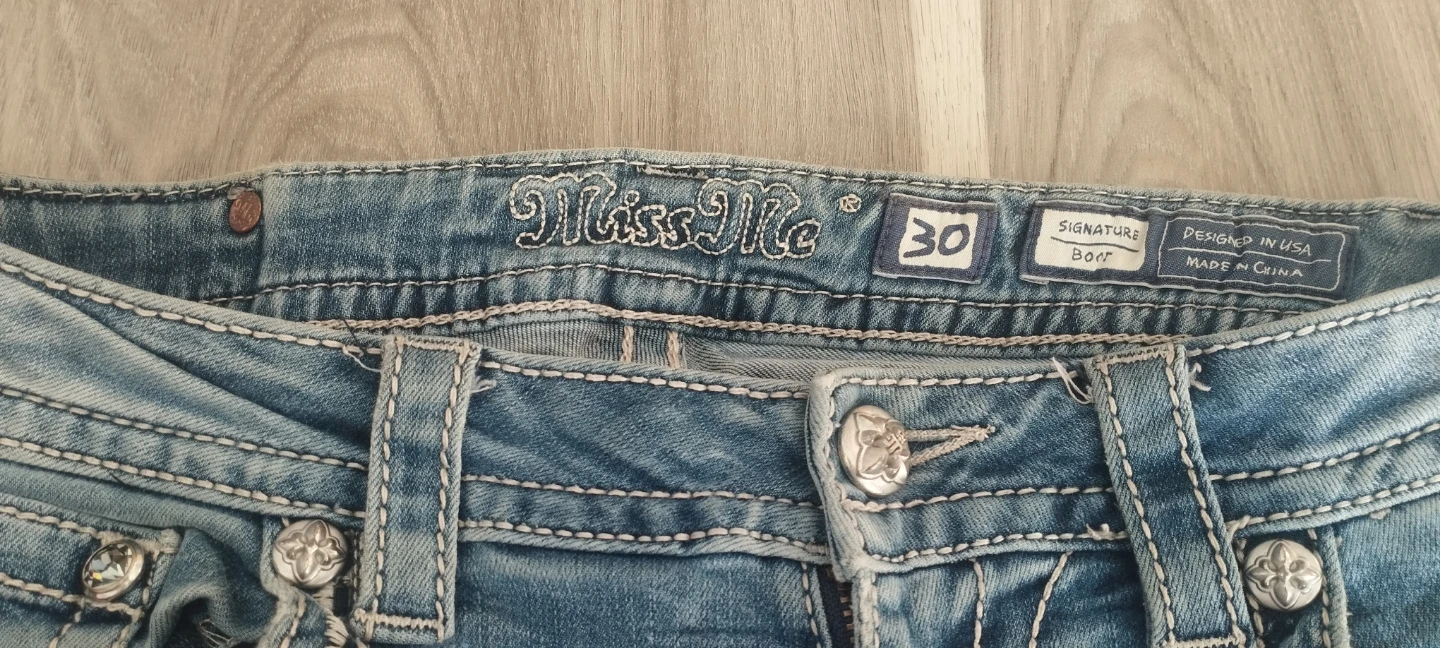 Miss Me Signature Boot Cut Flared Jeans - Size 30
