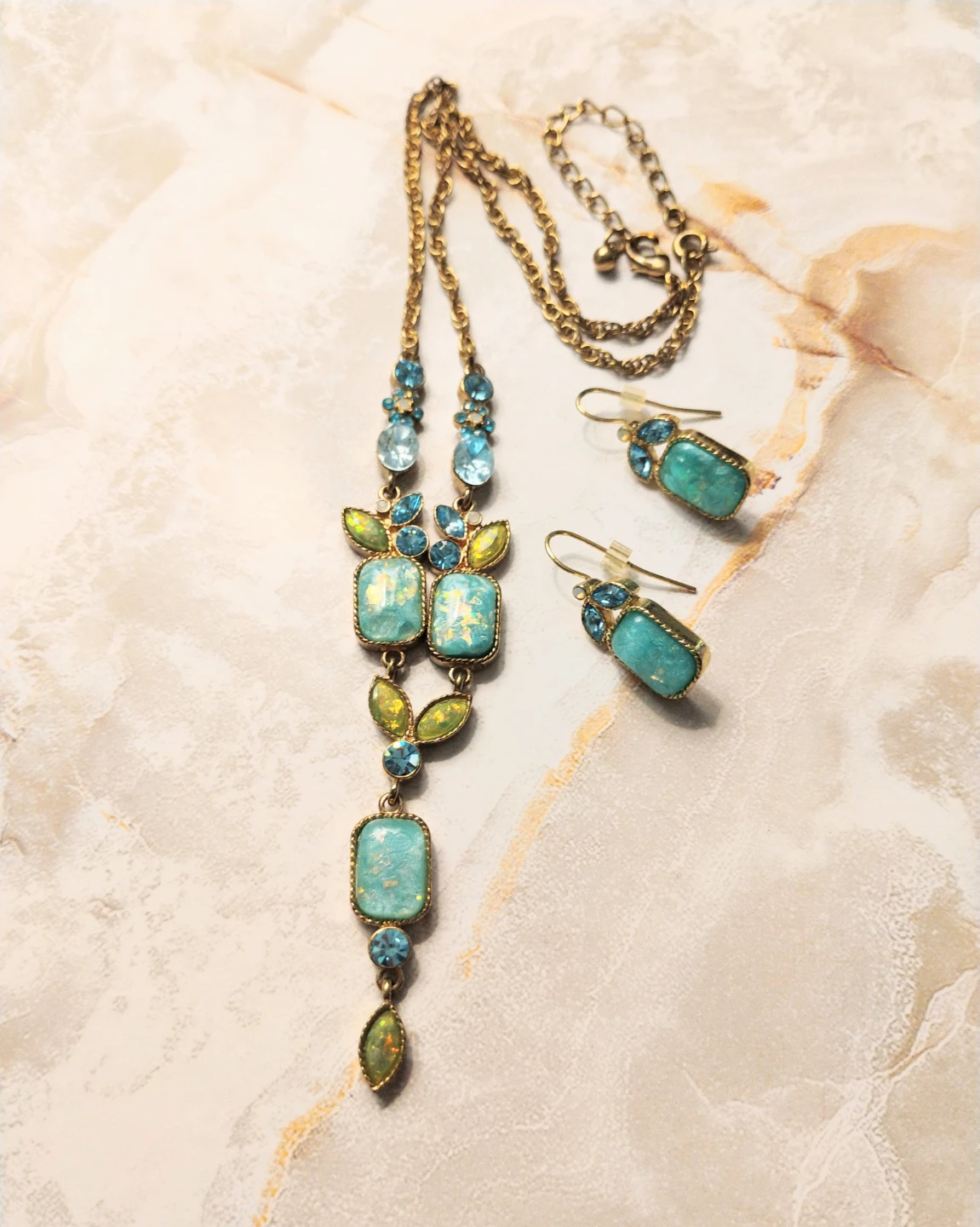 NINA RICCI AVON DREAMY BLUE “Y” NECKLACE AND EARRINGS - photo 2