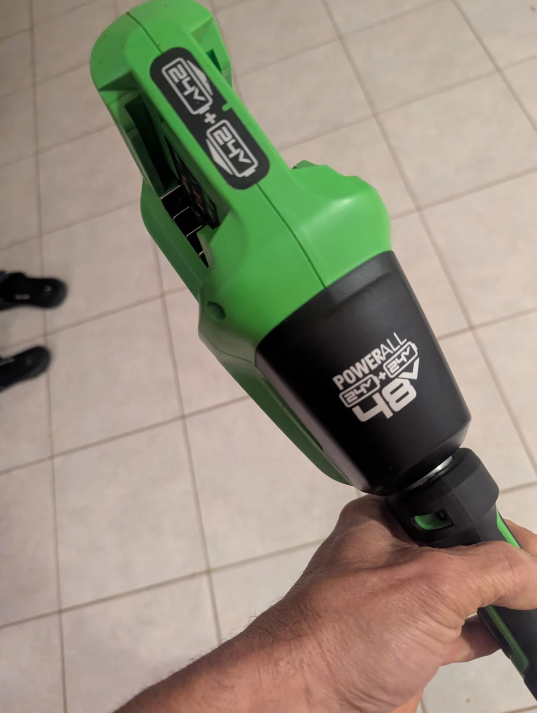 Greenworks 48v 15 inch  bump feed  trimmer like new - photo 3