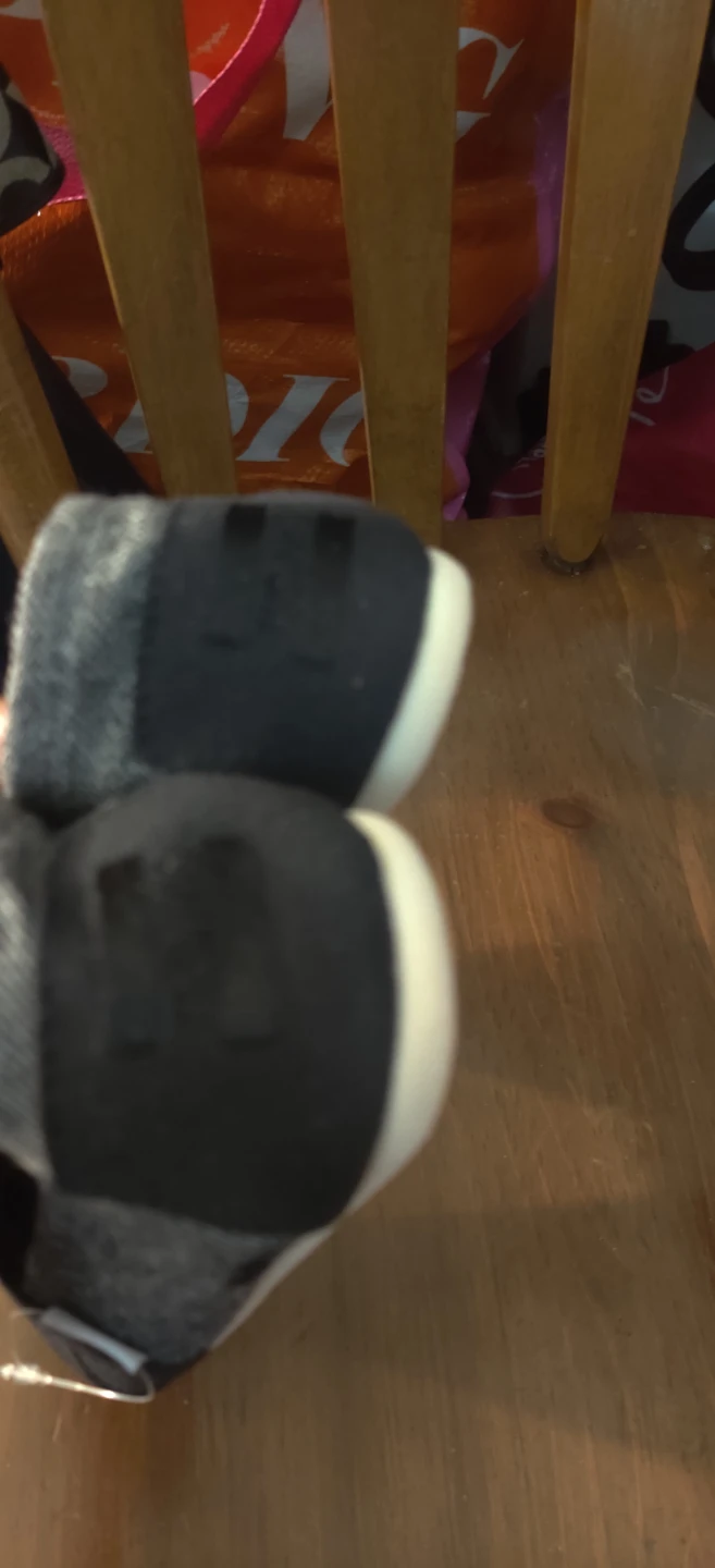 TOMS Classic Slip-on Shoes - photo 3