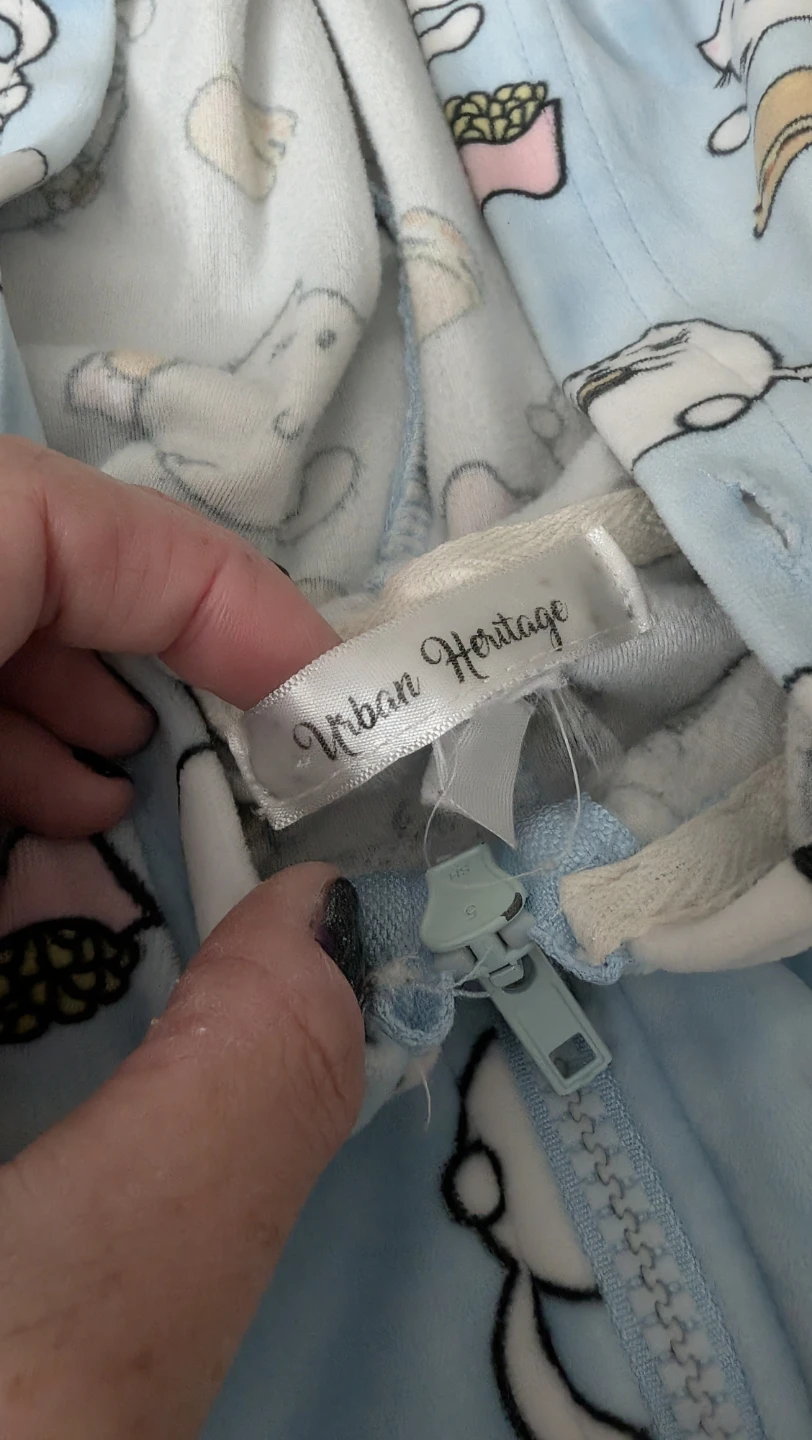 Urban Heritage Cat Print Onesie (small) - photo 4