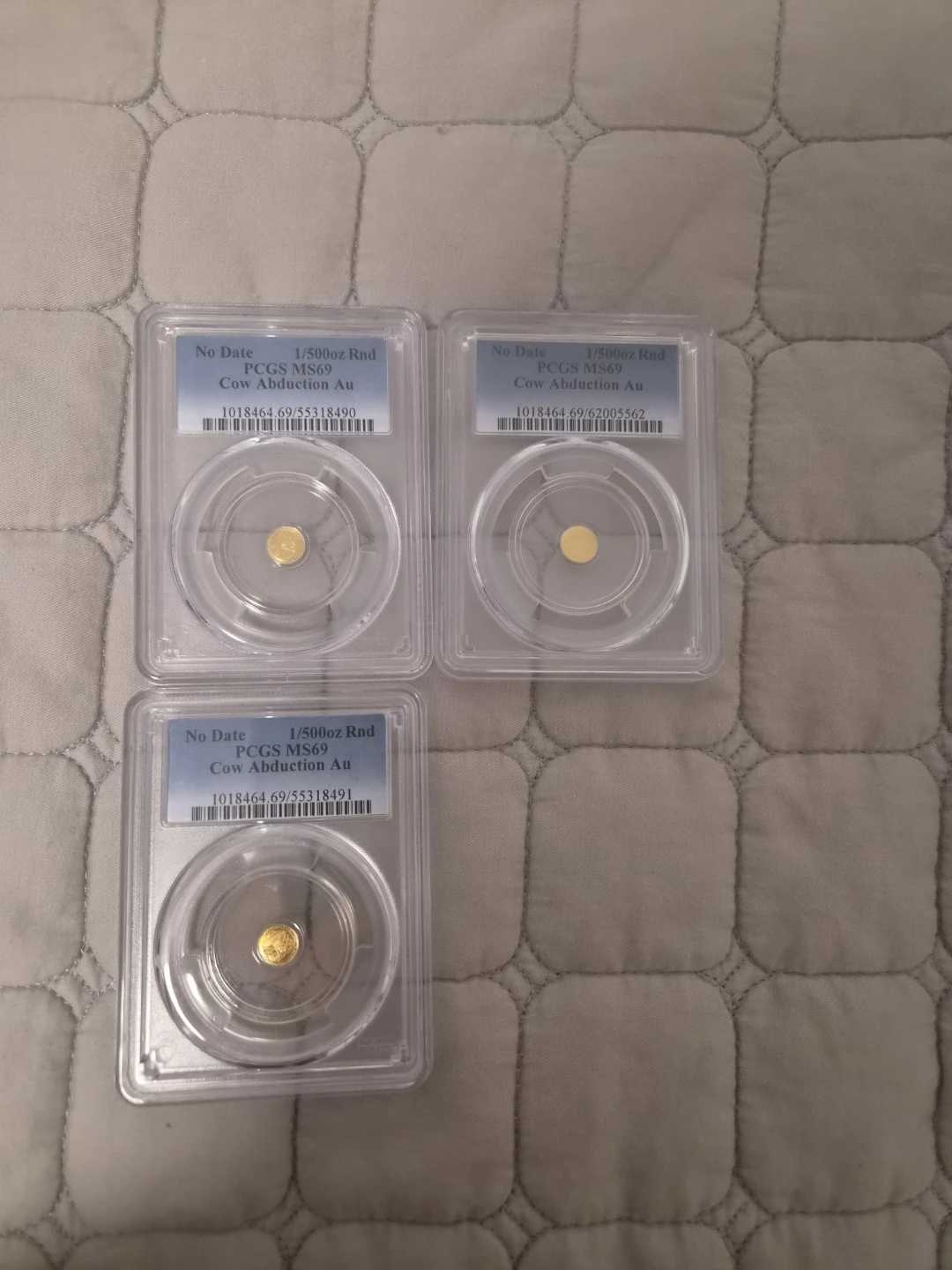 3x PCGS MS69 Cow Abduction 1/500oz Gold Rounds - photo 2