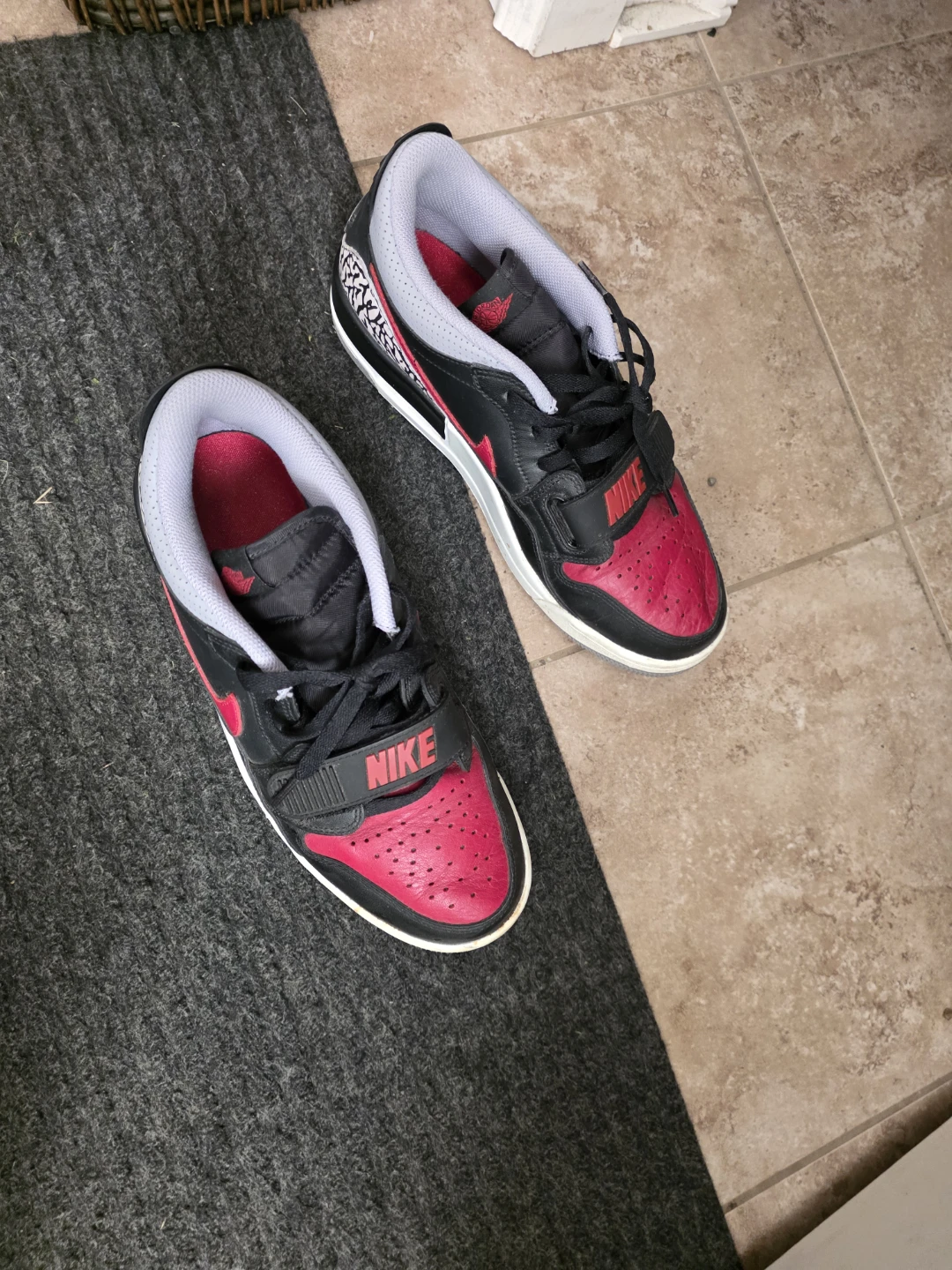 Nike Jordan Legacy 312 Low Sneakers