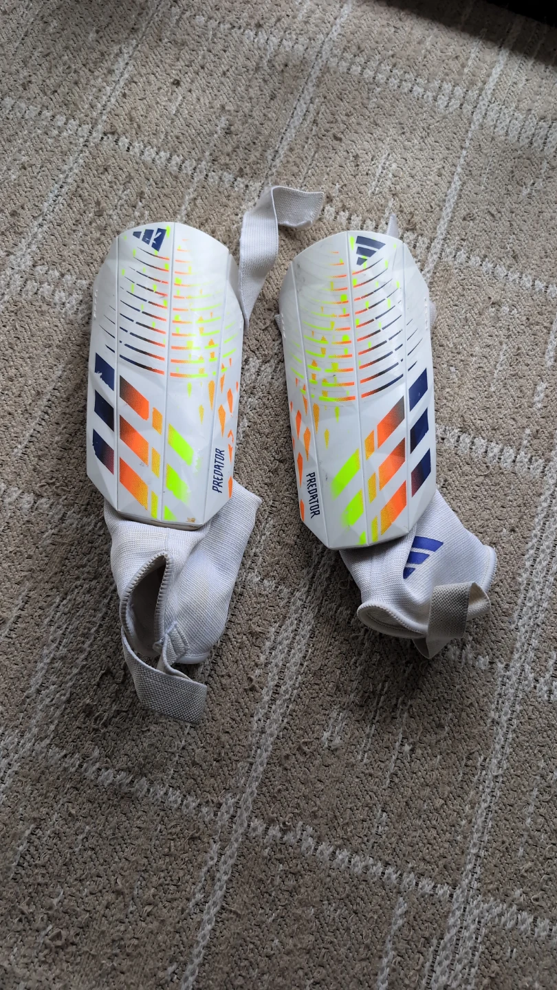 Adidas Predator Shin Guards