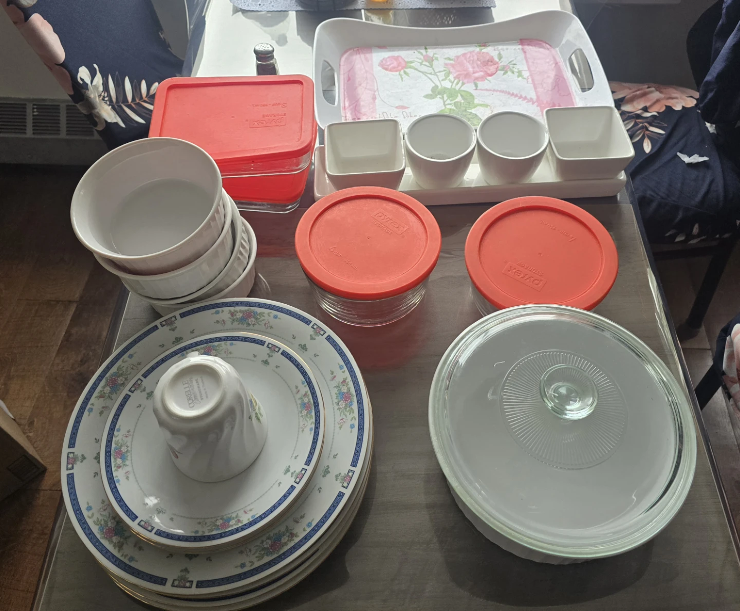 Assorted Kitchenware Set Pyrex and Corelle