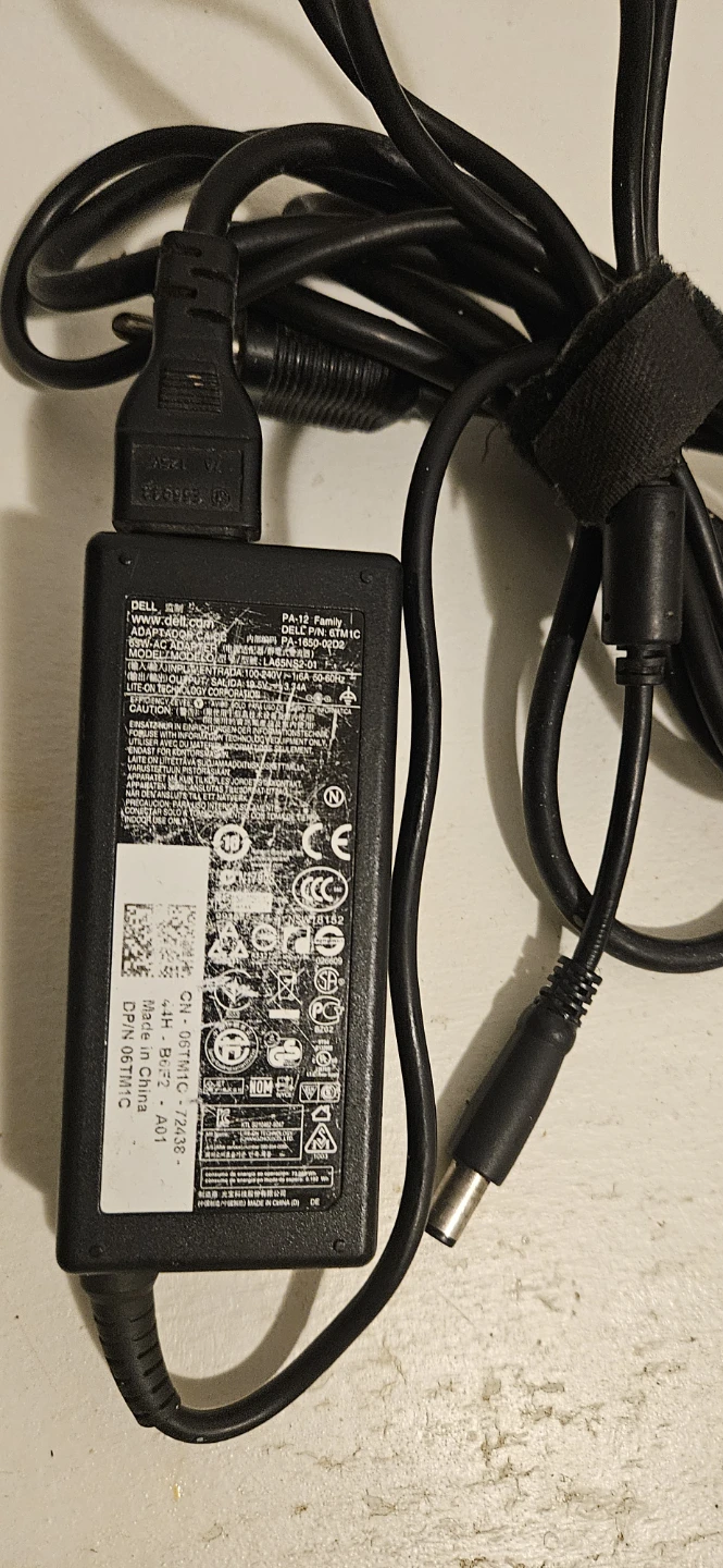 DELL 65W AC ADAPTER AND POWER CABLE