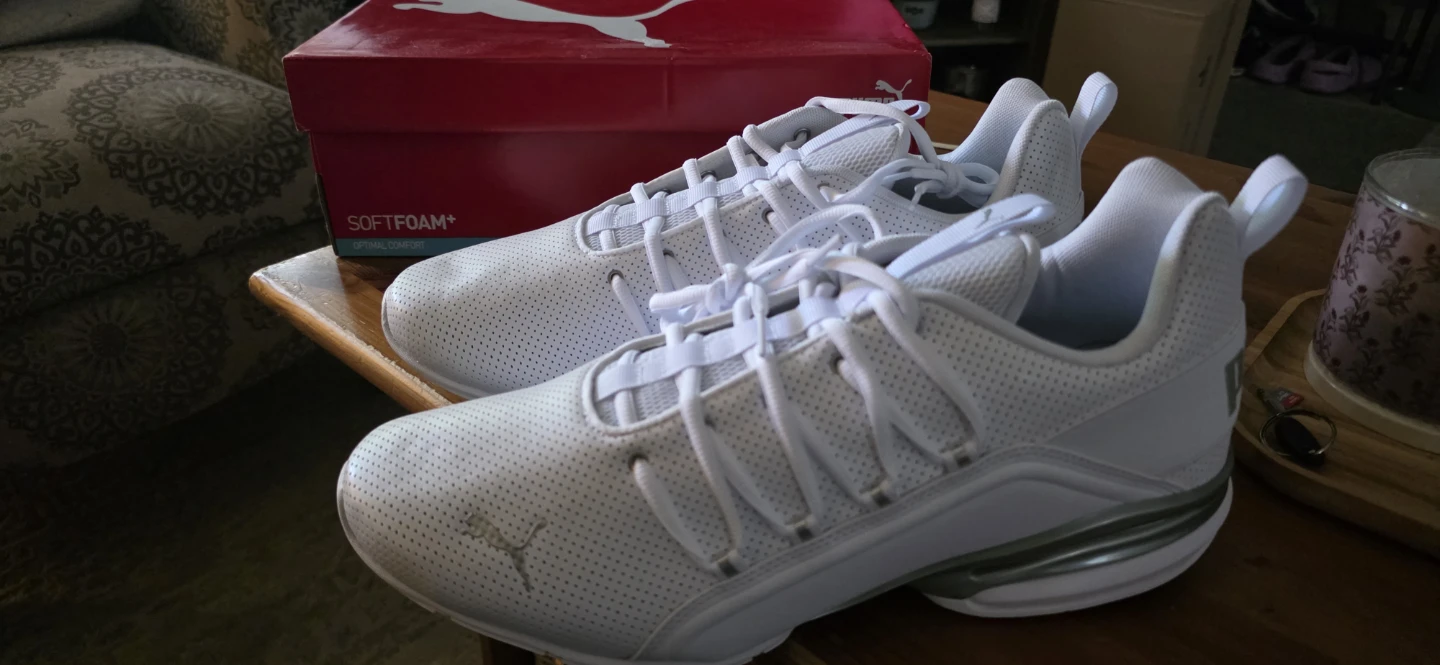 Puma Runners (Brand new)