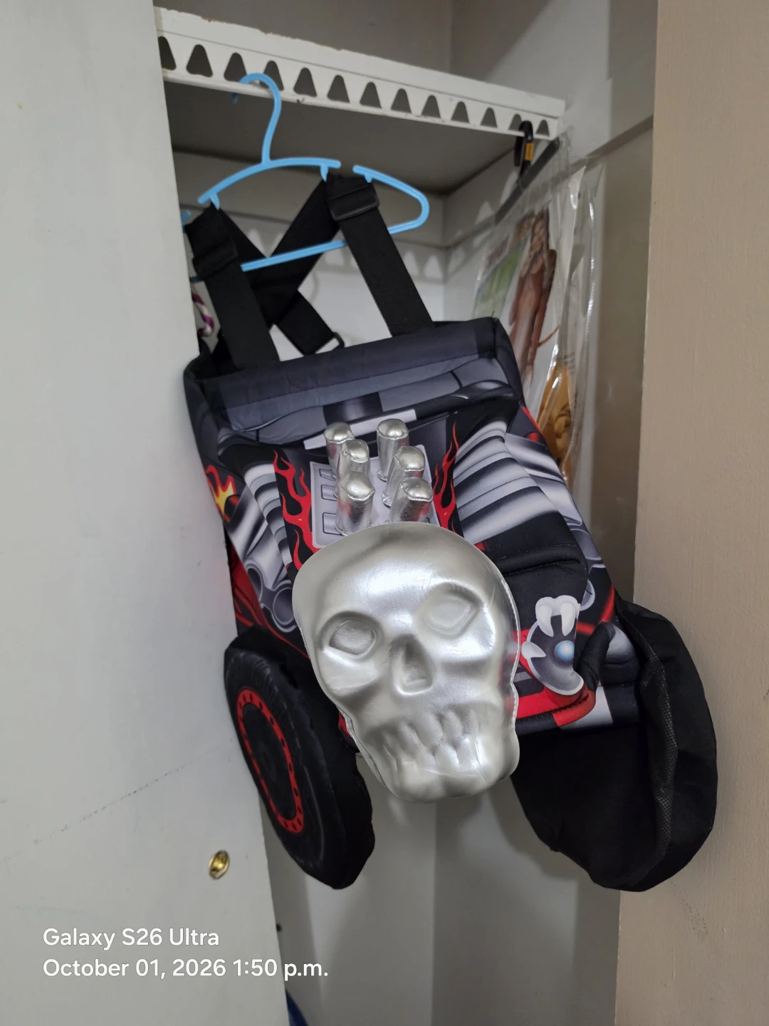 Hot Wheels over the head costume. - photo 2