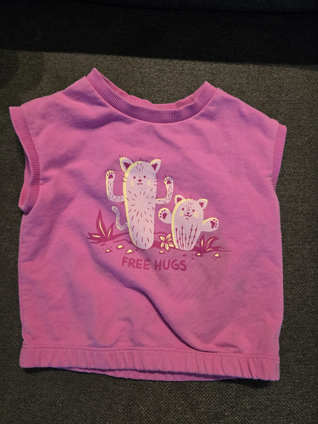 $2 each $5 all Toddler clothing set size 2T - photo 3