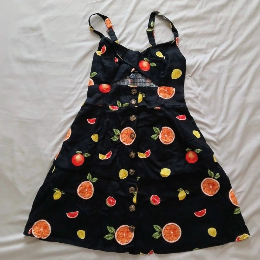 Set of 3 Women's Dresses Size M - photo 3