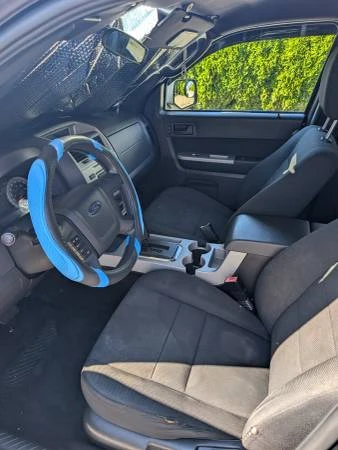 2009 Black Ford Escape XLT - photo 4