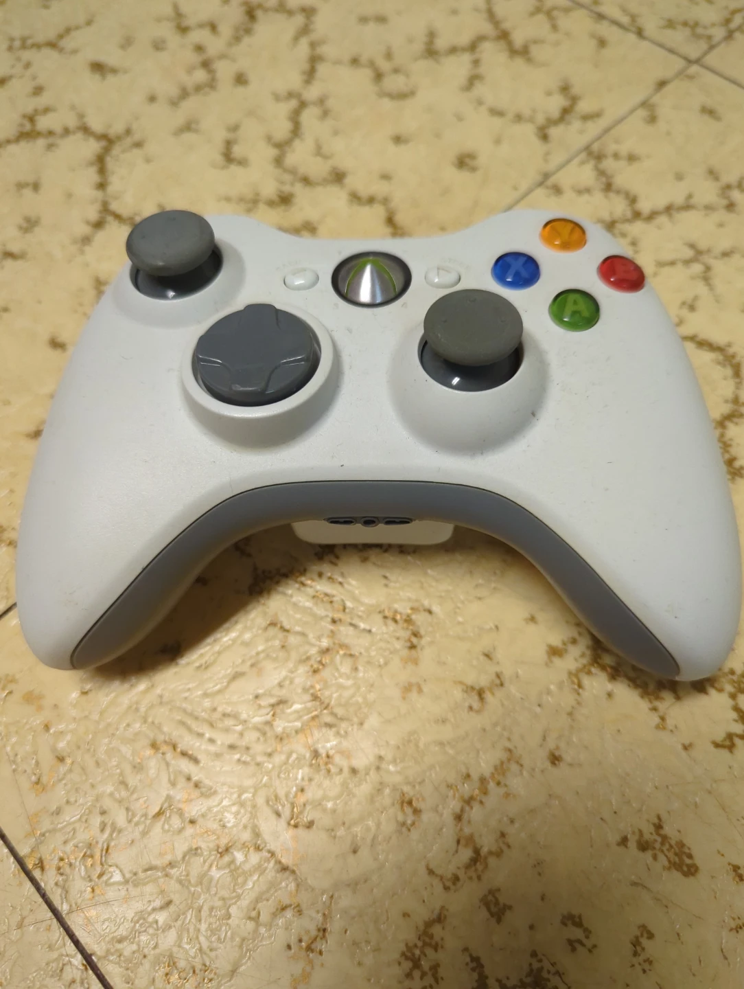 Microsoft Xbox 360 Console White - photo 2