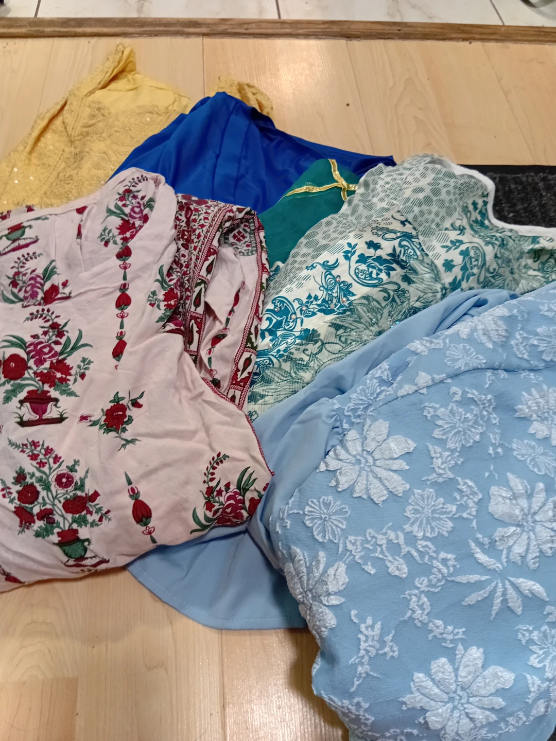 Assorted Women's Clothing Lot