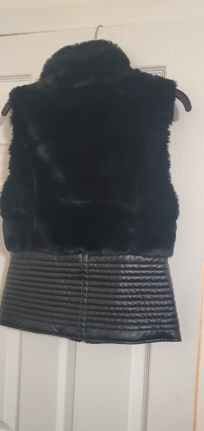 FATE Black Faux Fur and PU Leather Vest - photo 3