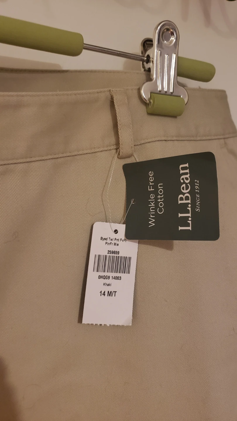 L.L.Bean Wrinkle-Free Khaki Pants - Size 14 M/T - photo 2