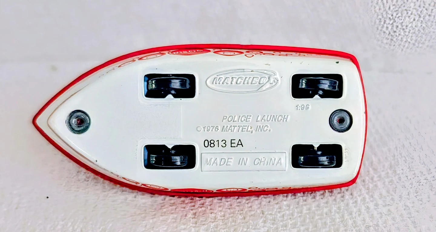 Matchbox Coca-Cola Police Launch Toy Boat - photo 5