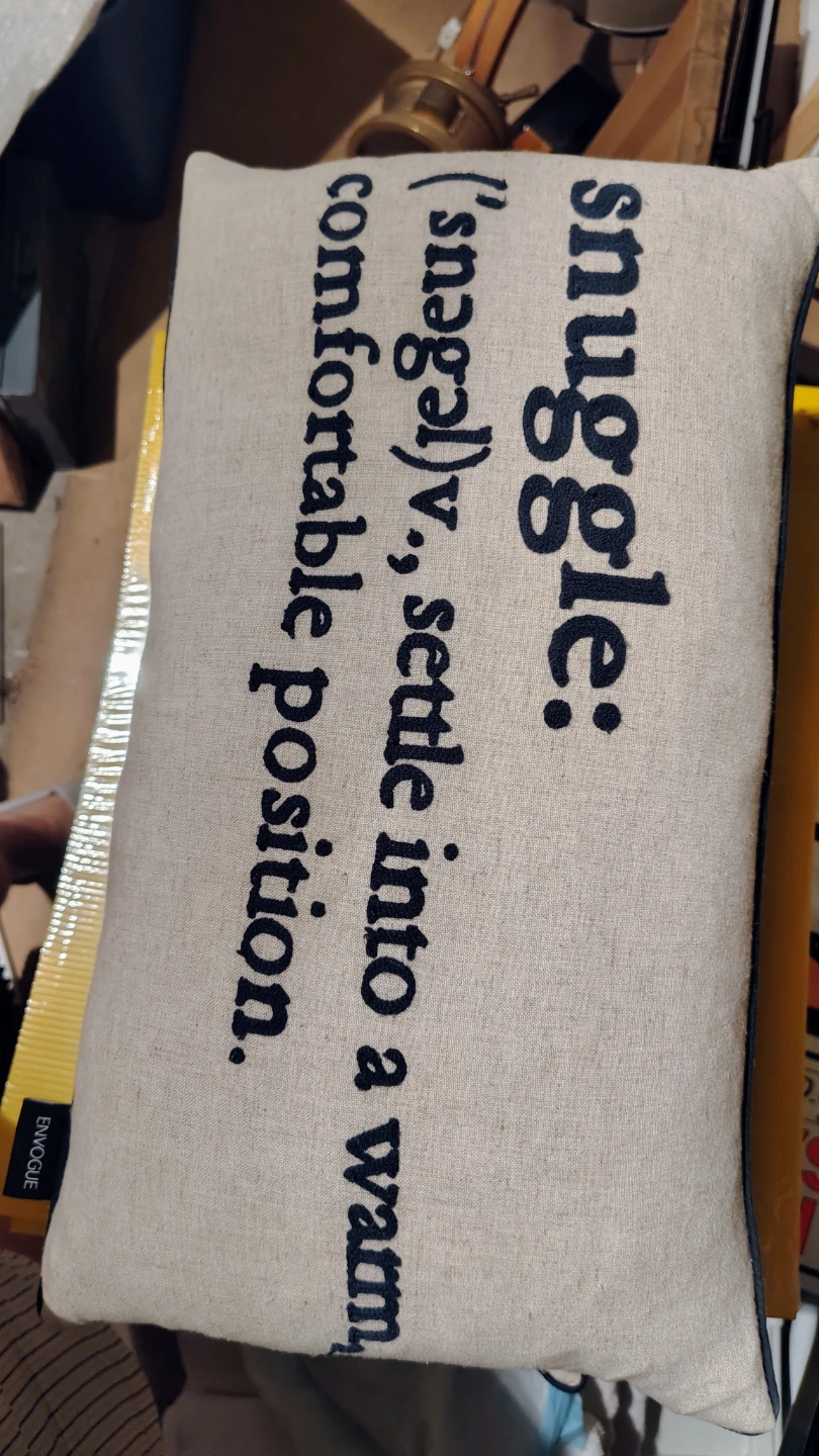 Pair of Envogue Snuggle Decorative Cushions - photo 5