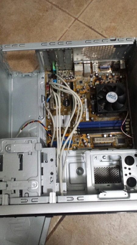 HP Pavilion Desktop PC M2N68-LA - photo 3