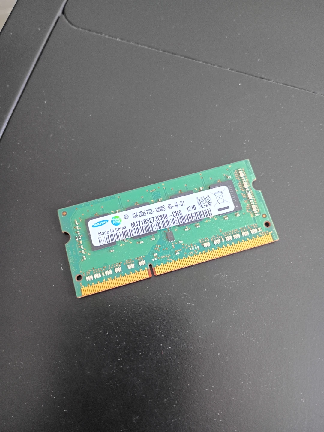 Samsung 4GB DDR3 laptop RAM