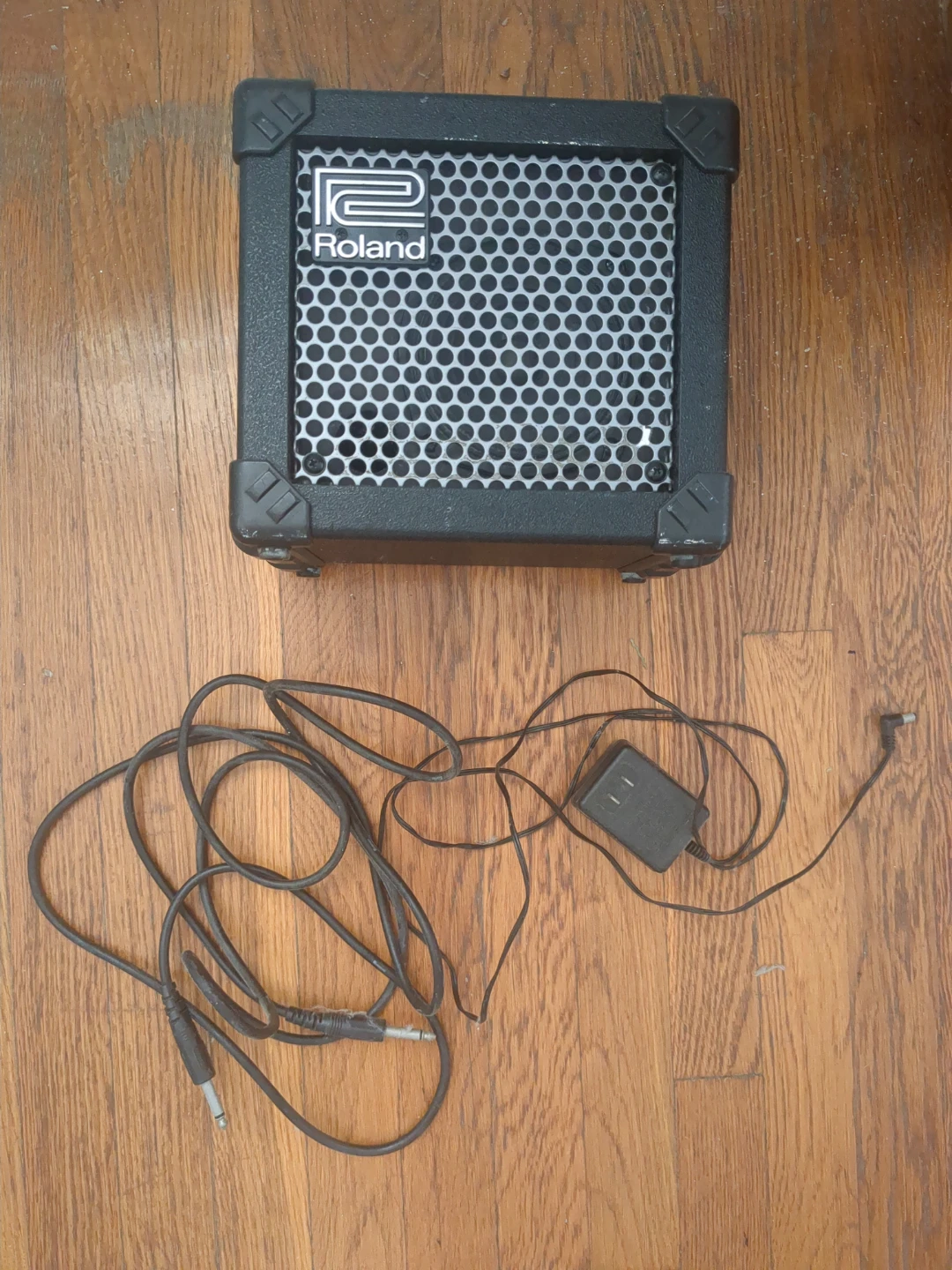 Ovation Folklore Acoustic-Electric Guitar and Roland Micro Cube - photo 4