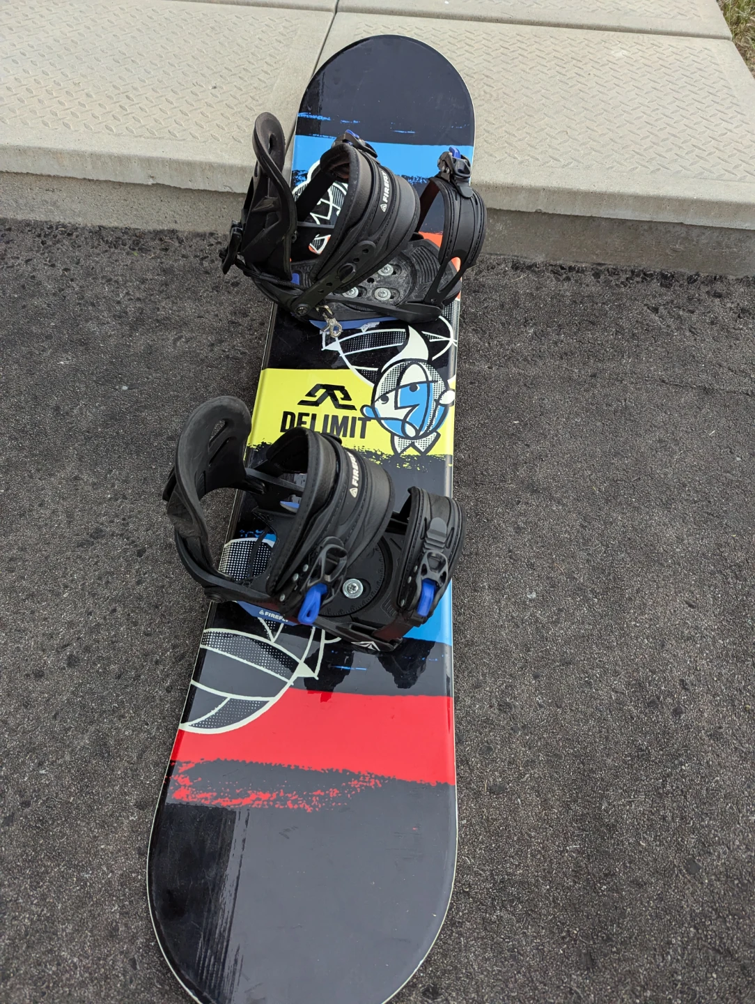 Firefly Delimit 120cm Snowboard with Bindings