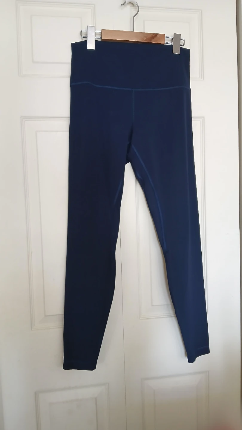Lululemon high rise navy blue leggings, size 10
