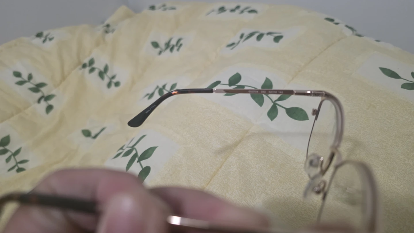 GUESS Women's Cat-Eye Eyeglass (Rose Gold) - photo 3