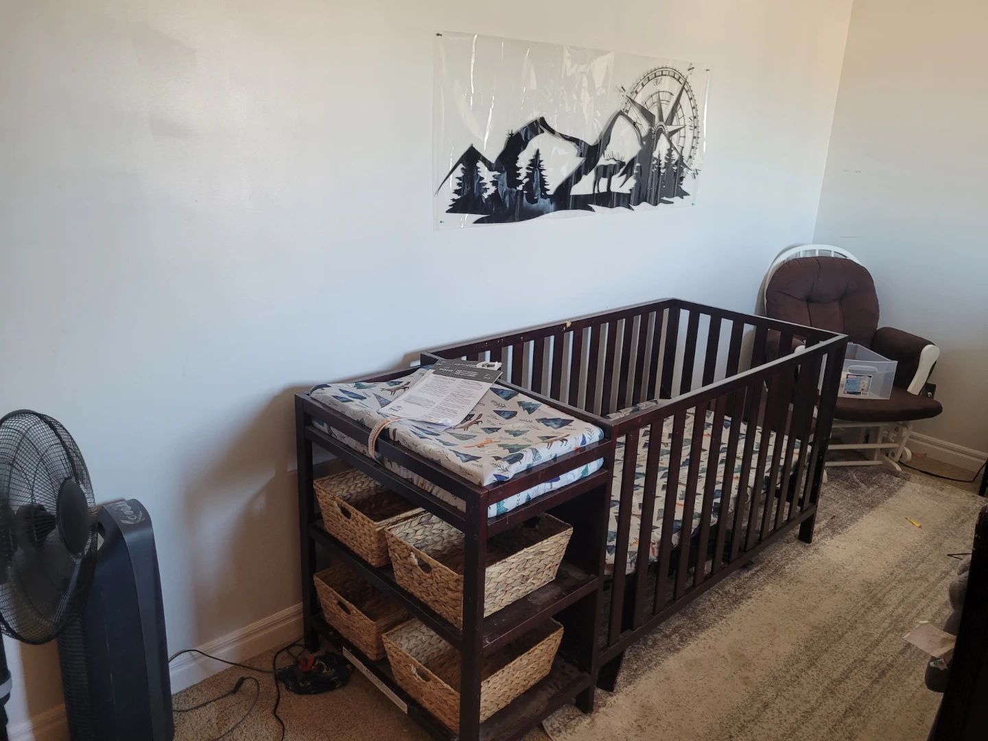 Storkcraft Pacific Crib and Changer - photo 2