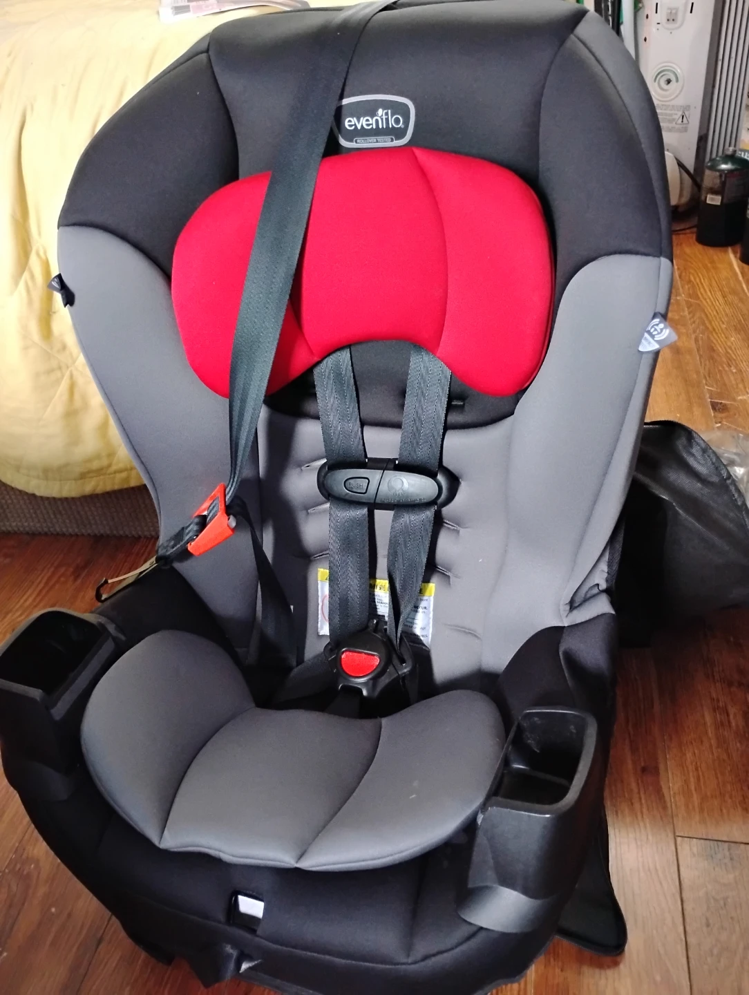 Never used Evenflo Sonus Convertible Car Seat