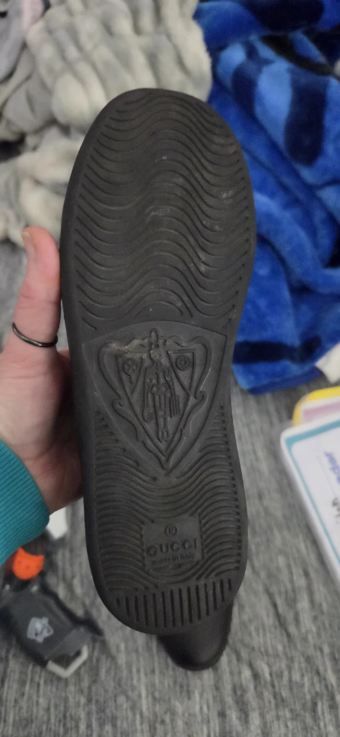 Gucci Bee Sneakers - photo 4
