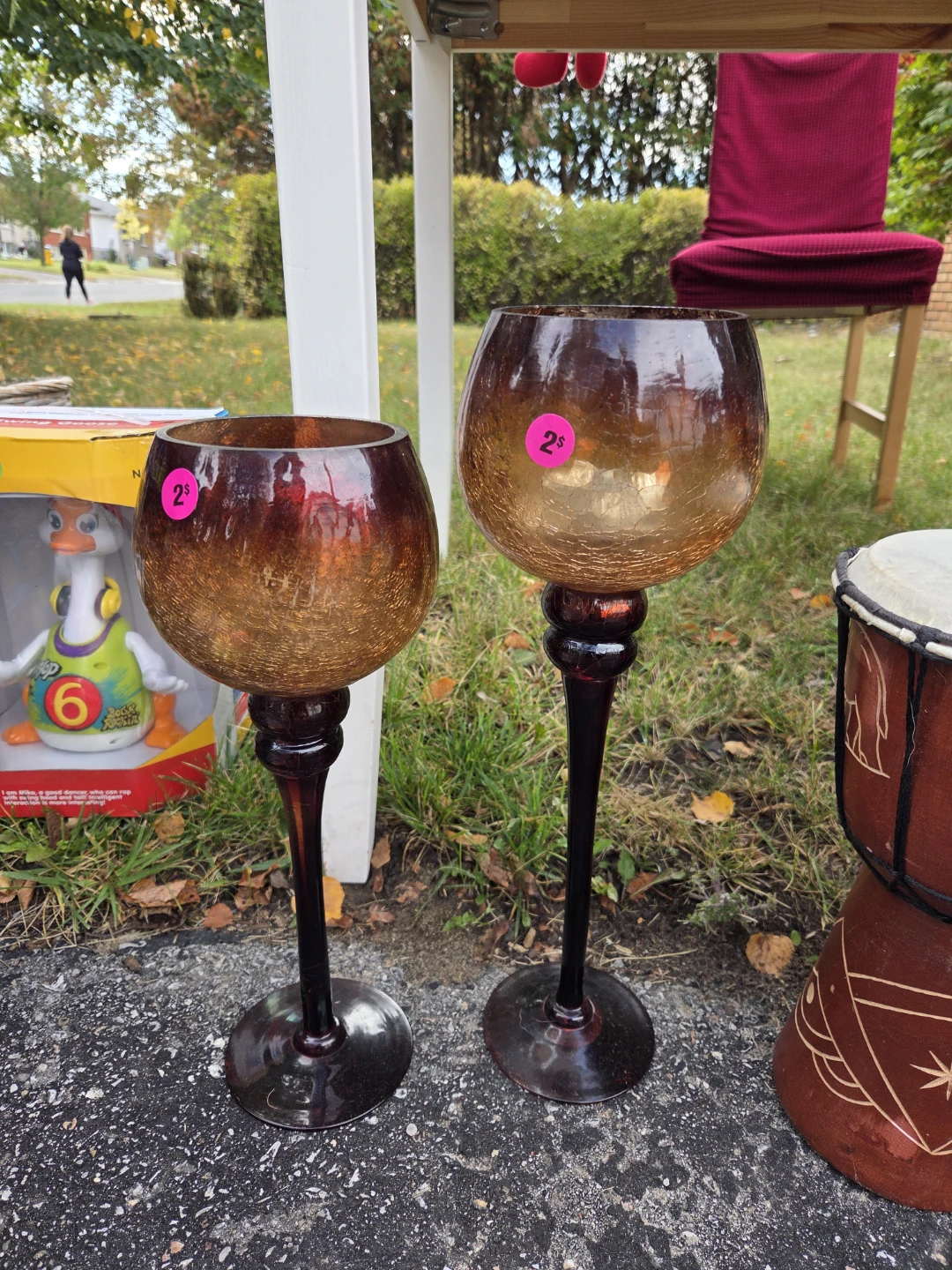 Garage sale 547 Barnes crescent - photo 2