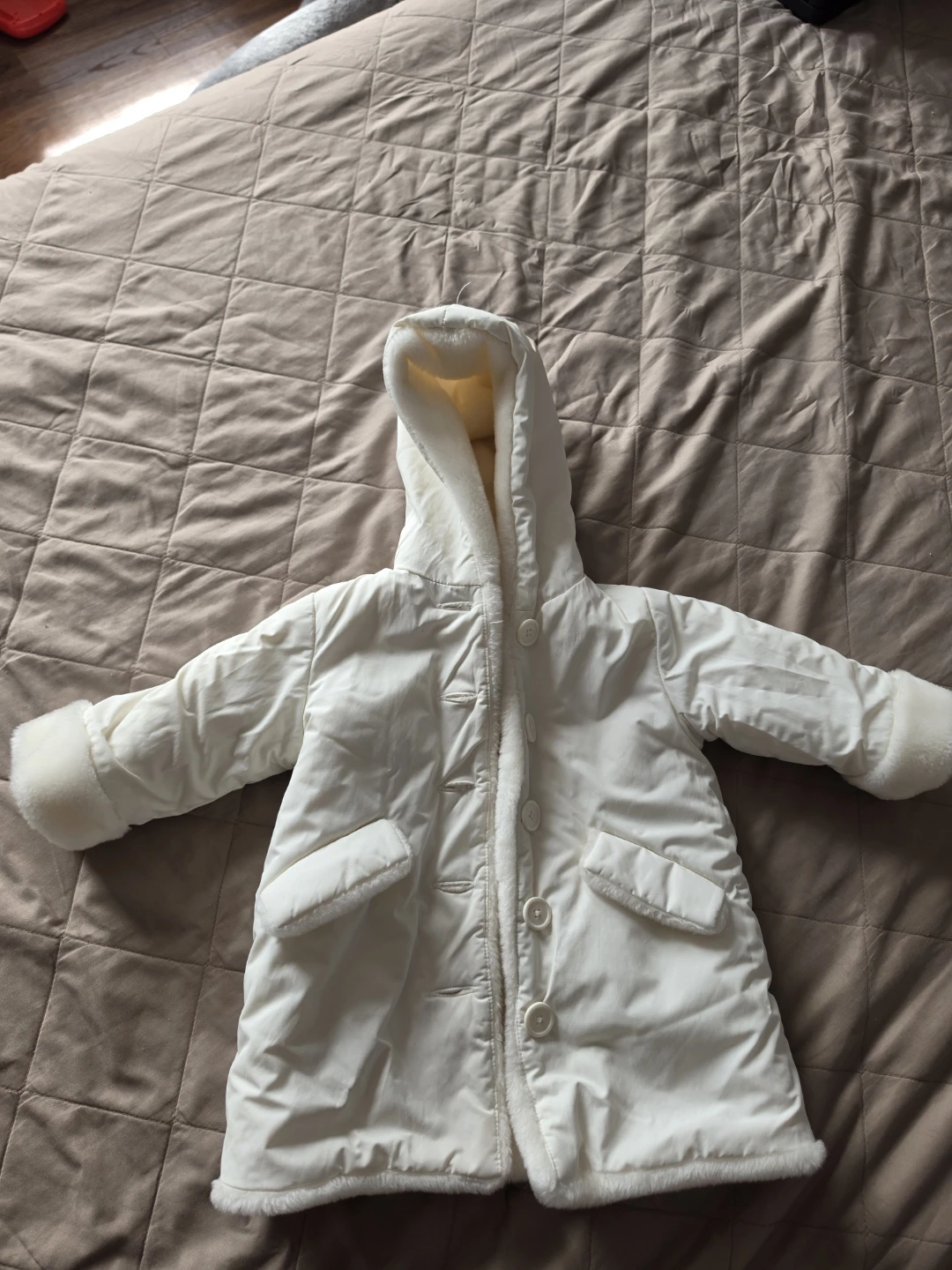 White Faux Fur Hooded Toddler Coat - photo 3