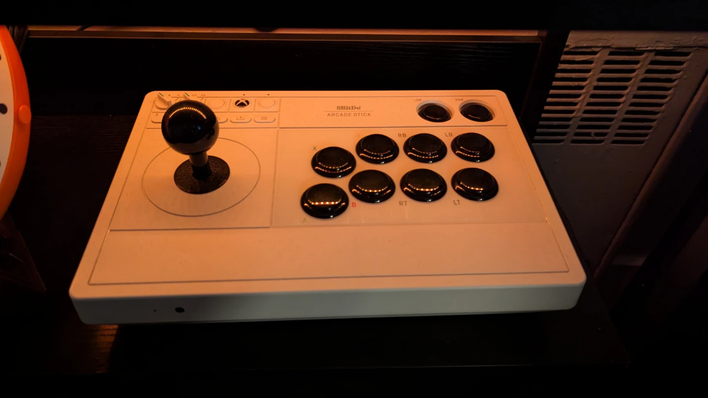 Xbox series S with controller and 8bitdo arcade Stick - photo 2