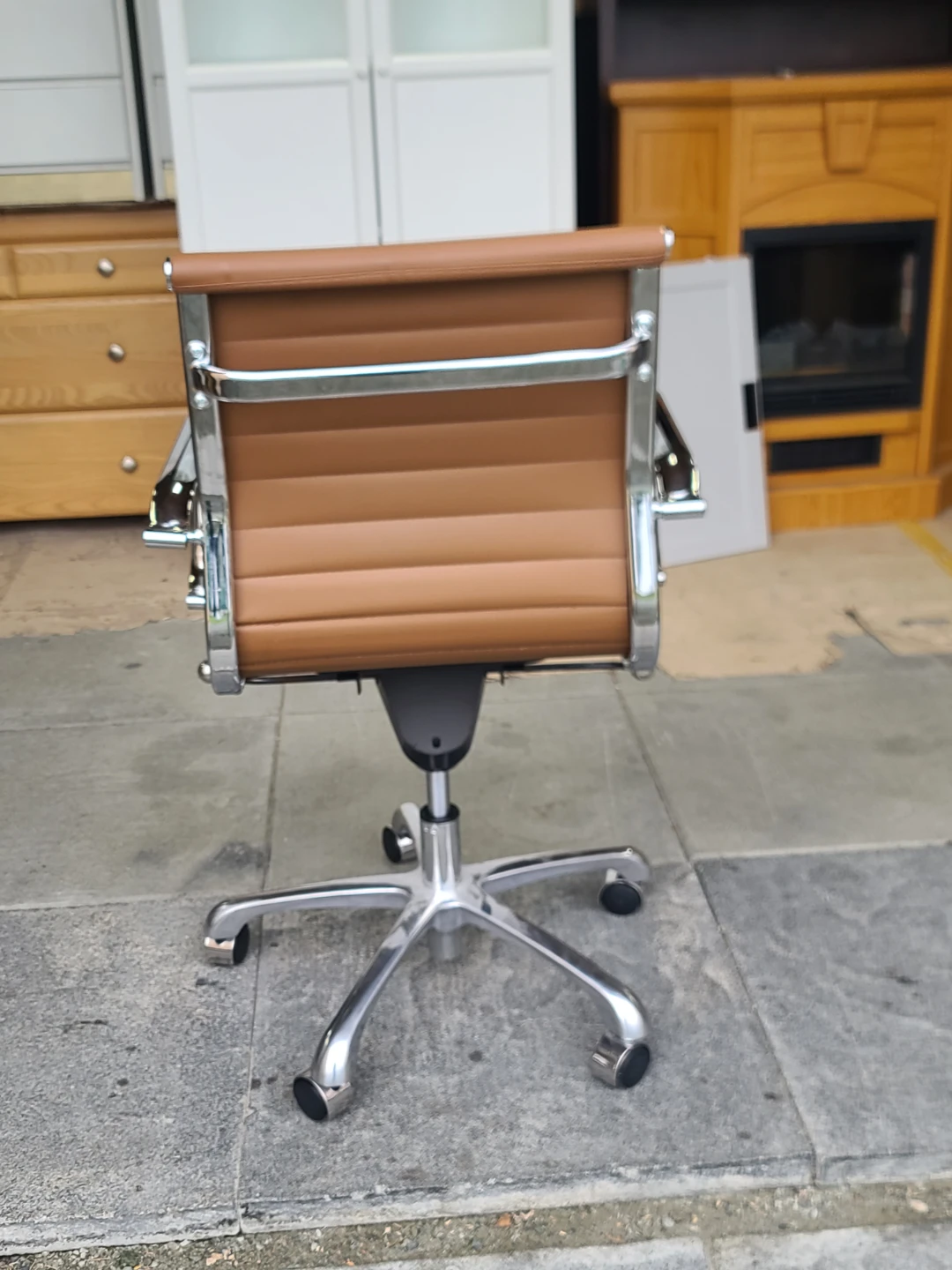 Cognac Faux Leather & Chrome Executive Office Chair - photo 5