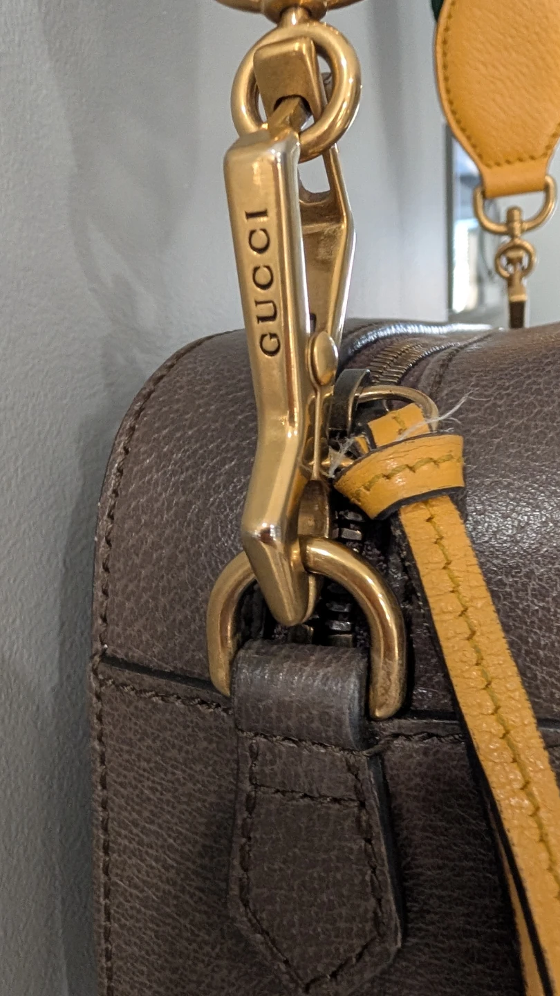Authentic Gucci Neo Vintage GG Supreme Small Messenger Bag - photo 2