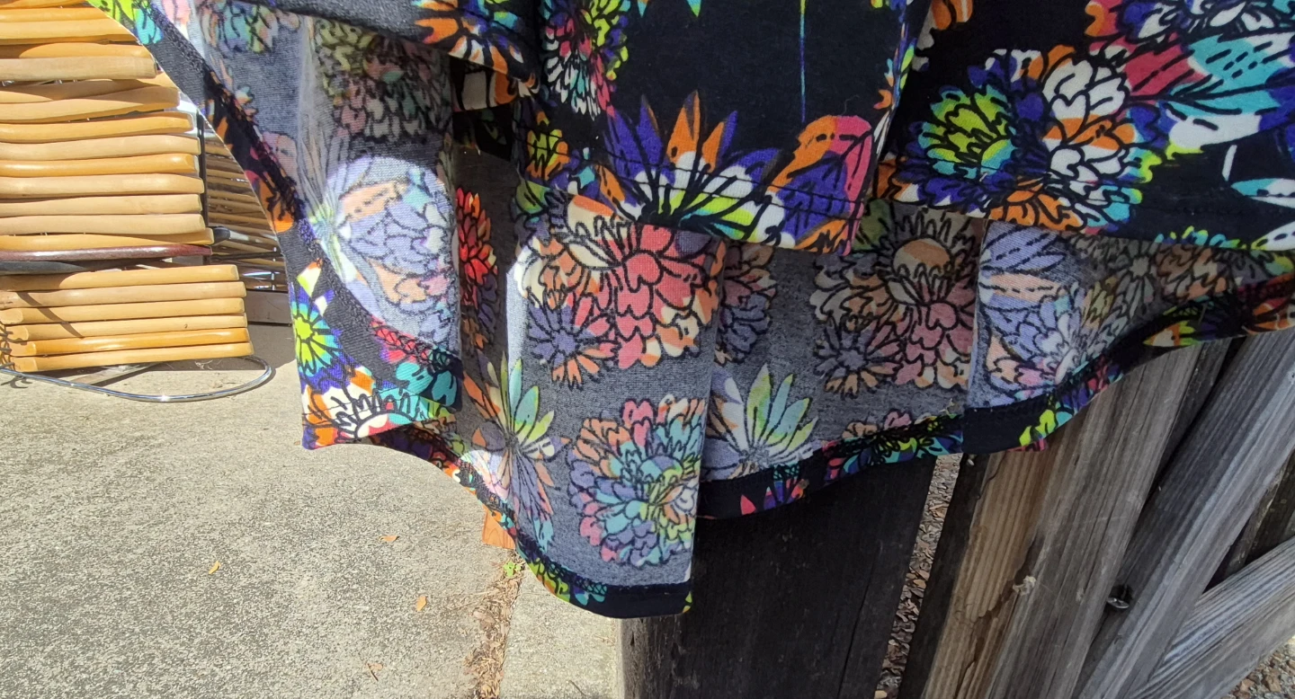 LuLaRoe Floral Pocket Dress - photo 3