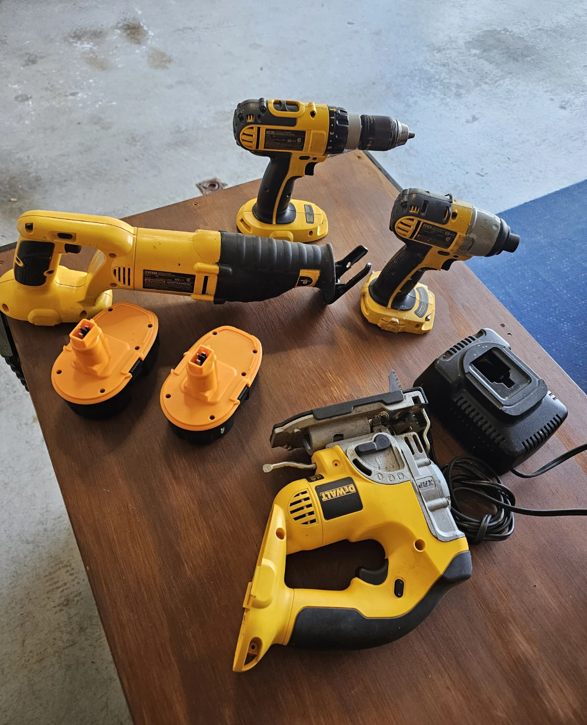 DeWalt Cordless Power Tool Set - photo 2