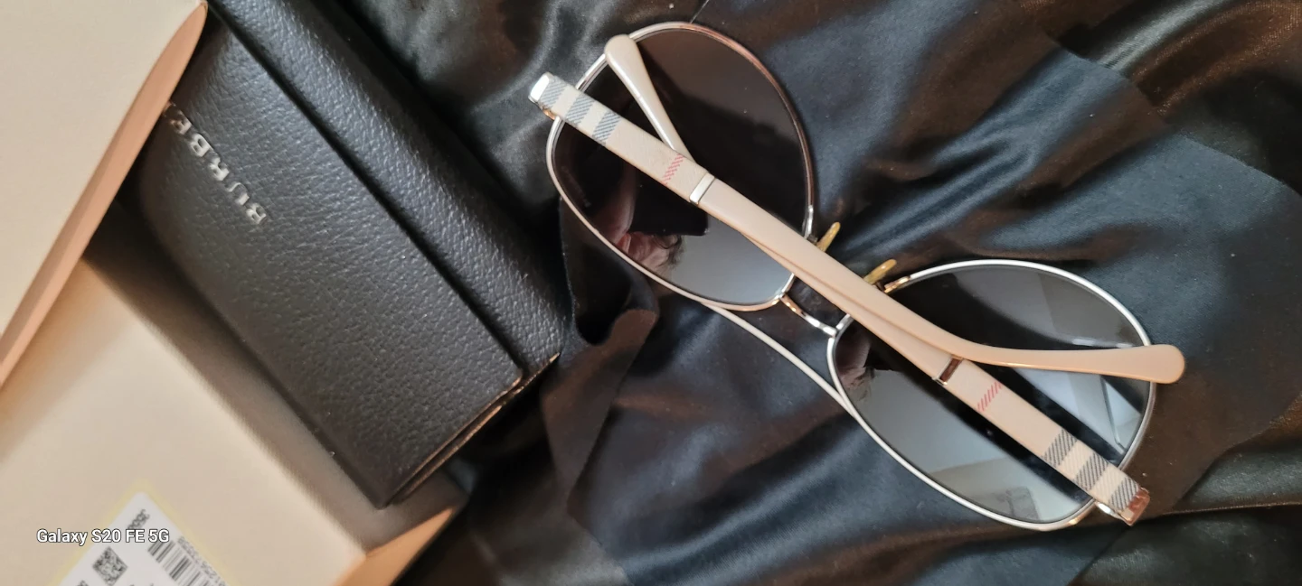 Authentic Burberry BE4174 Sunglasses - photo 4