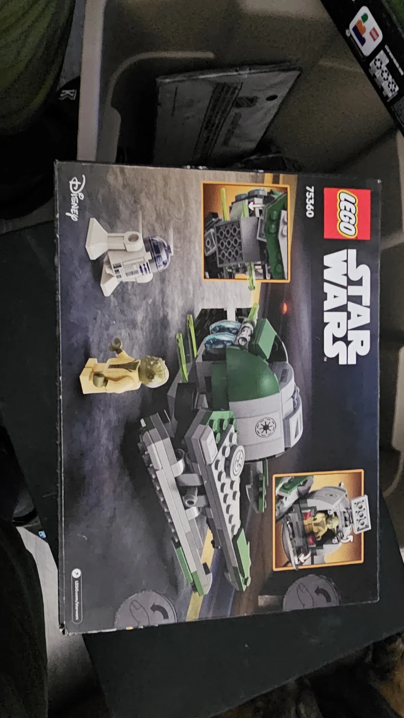 LEGO Star Wars Yoda's Jedi Starfighter (75360) - photo 2