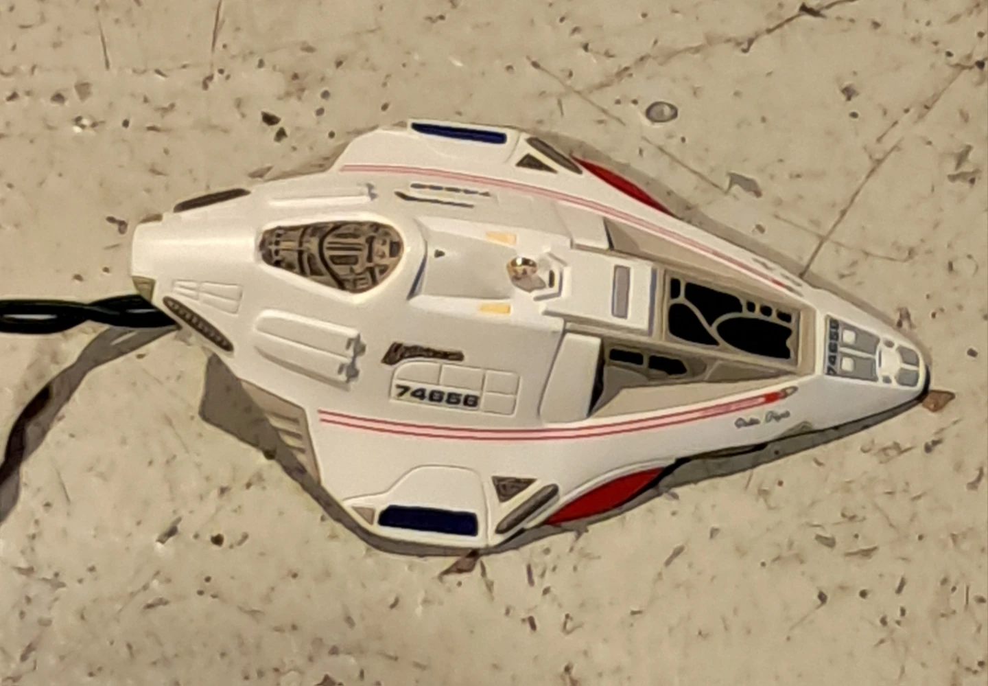 2002 Hallmark Star Trek Delta Flyer Ornament - photo 2