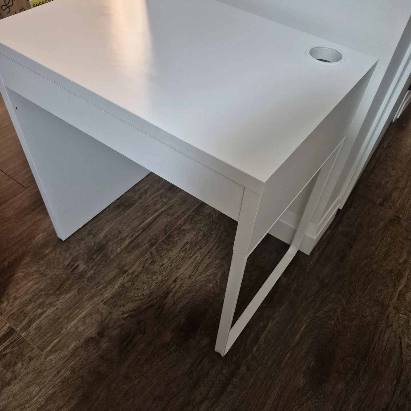 IKea MICKE Desk pick up browns line & Woodbury rd - photo 2