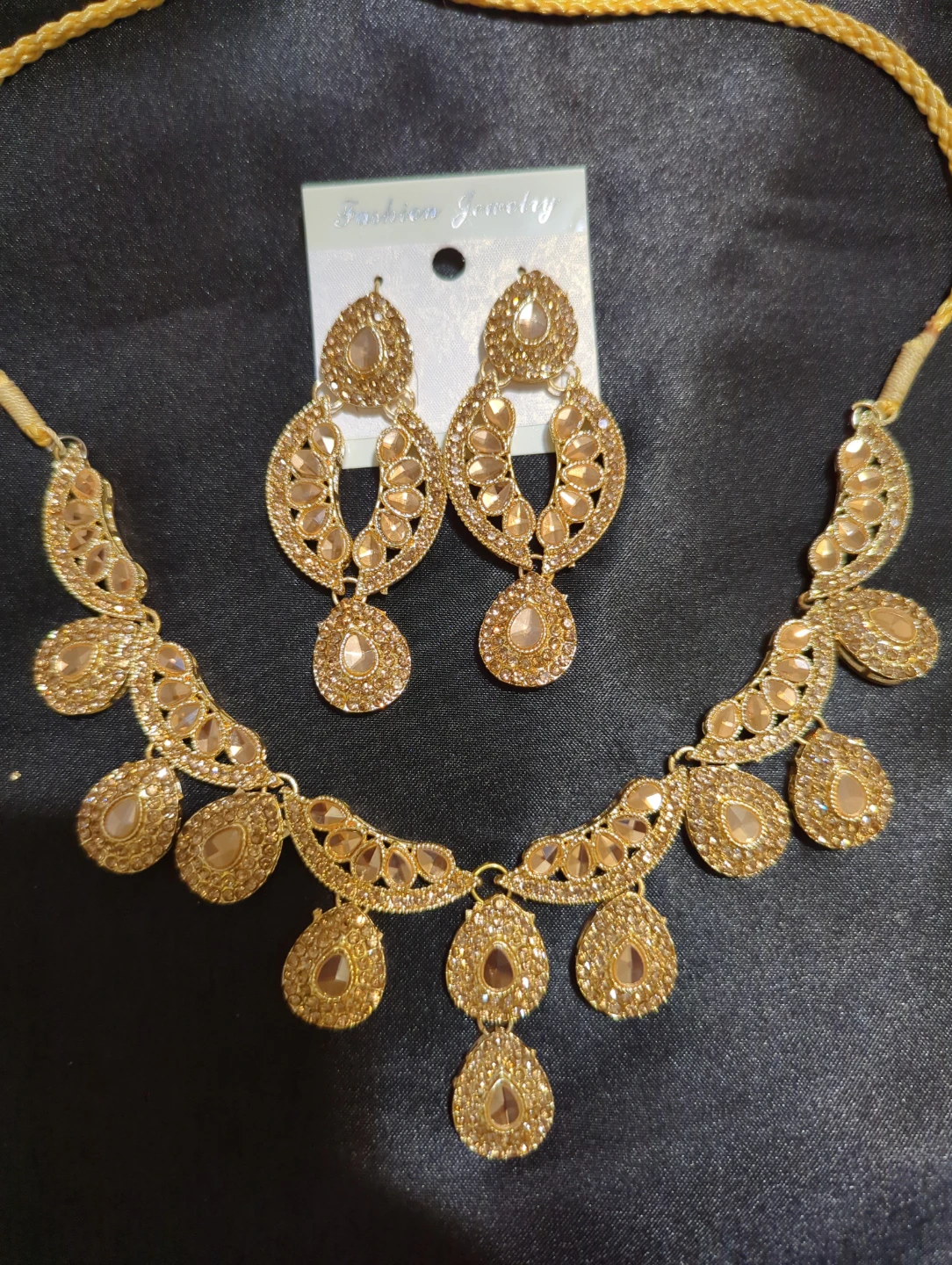 Gold Tone Fashion Jewellery Necklace and Earring Set - photo 3