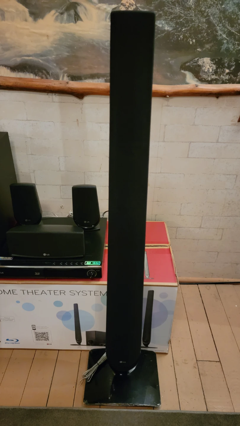 LG HB806PH 3D Blu-ray DVD Home Theater System - photo 3