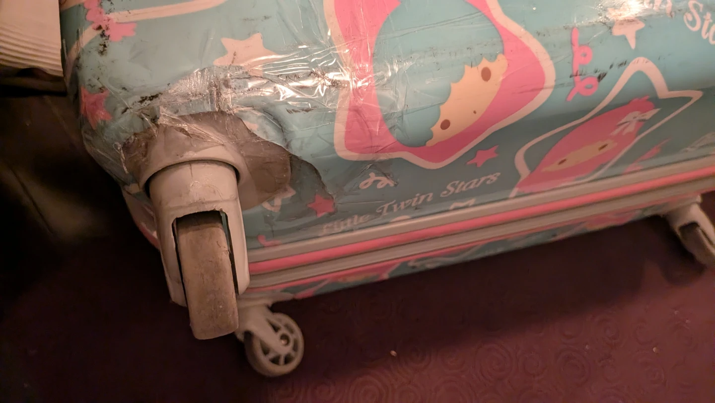 Little Twin Stars Sanrio Hardshell Luggage - photo 4
