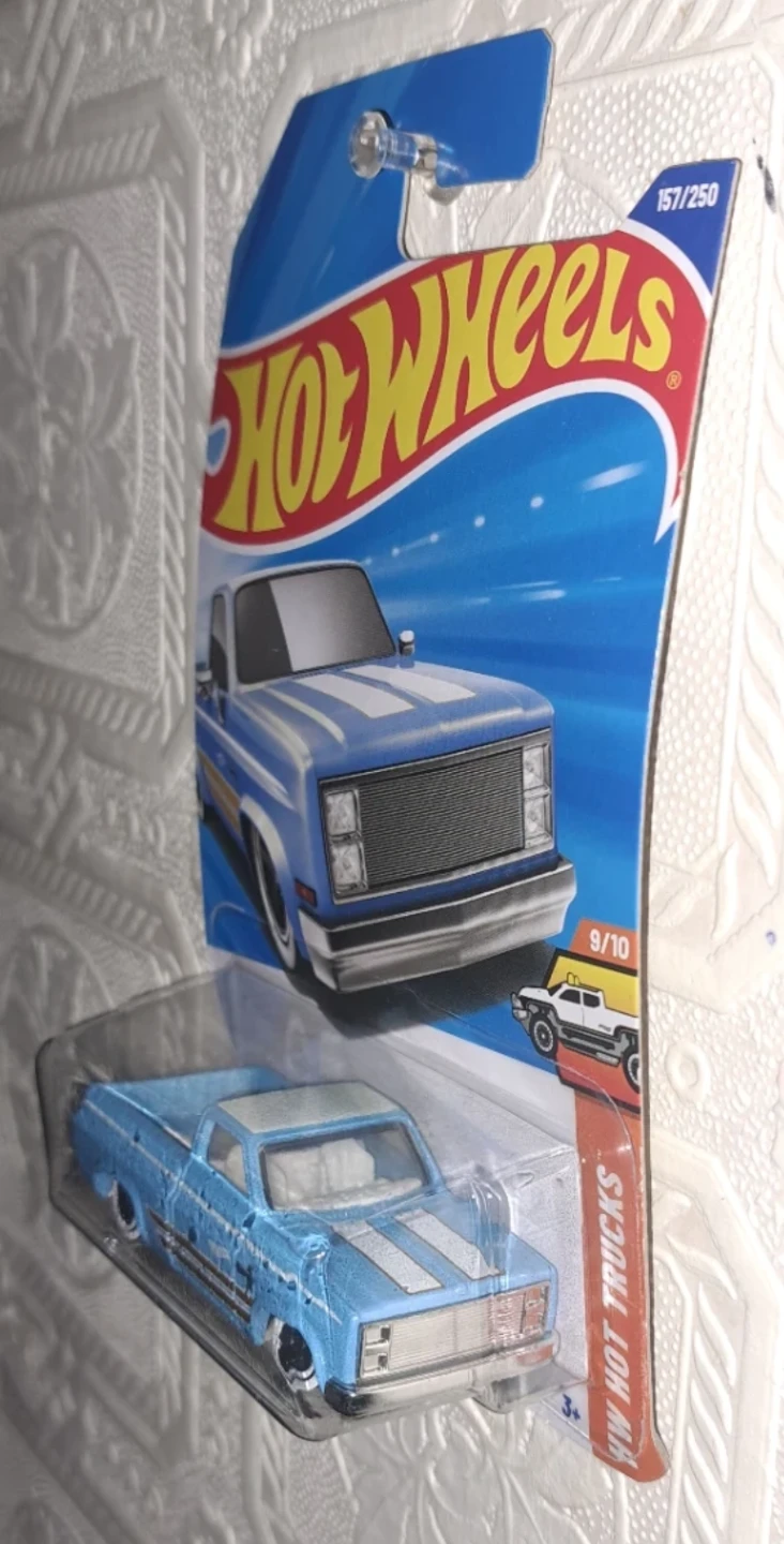 Hot Wheels 83 Chevy Silverado Diecast Truck - photo 3