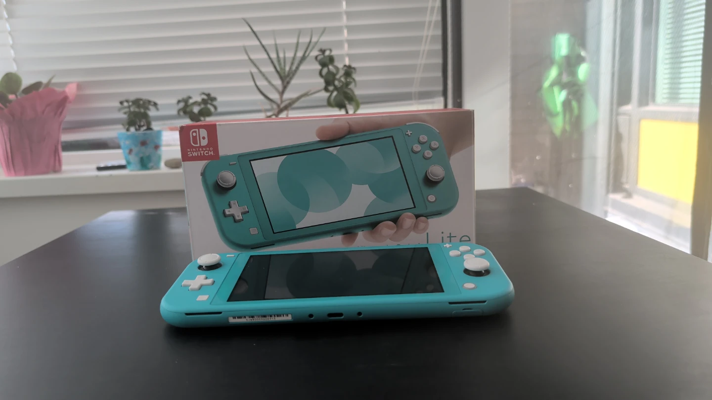 Nintendo Switch Lite - photo 2