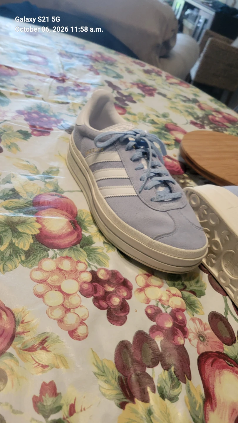 Ladies addidas running shoes - photo 3
